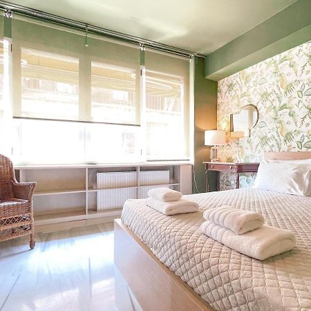 Loft 1 Bedroom Apartment In The Heart Of Афіни Екстер'єр фото