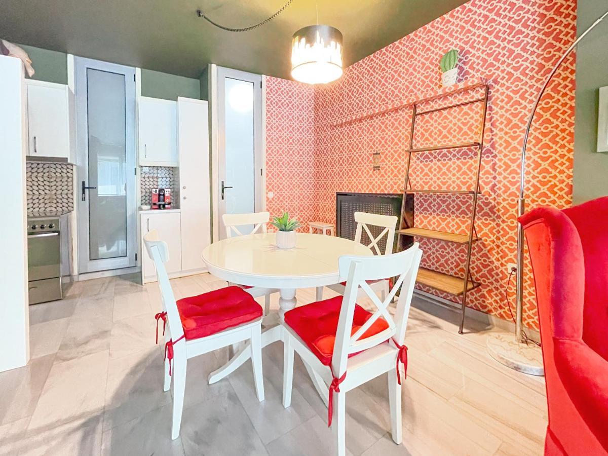 Loft 1 Bedroom Apartment In The Heart Of Афіни Екстер'єр фото