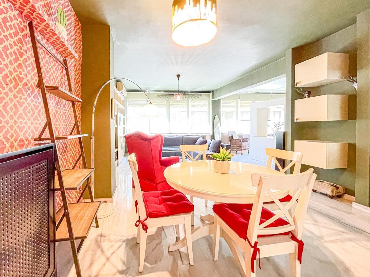 Loft 1 Bedroom Apartment In The Heart Of Афіни Екстер'єр фото