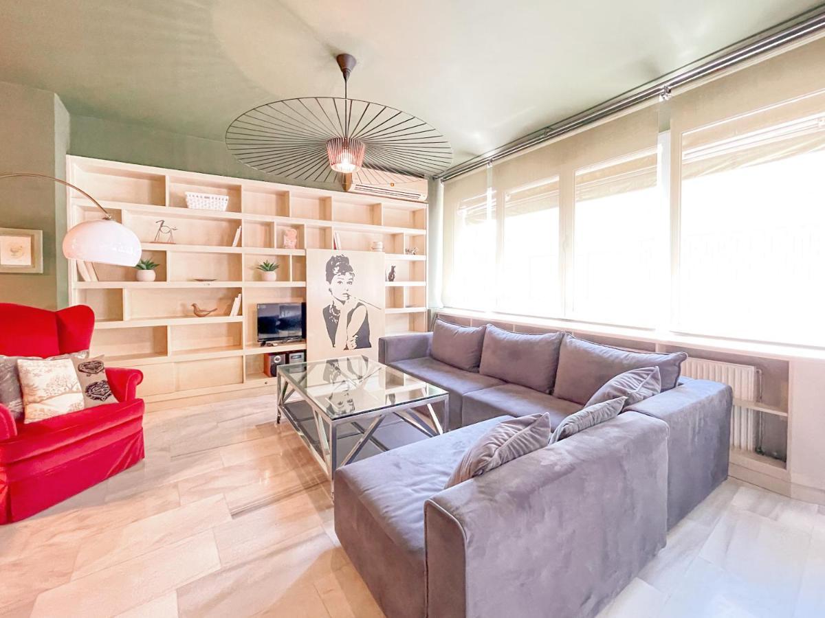 Loft 1 Bedroom Apartment In The Heart Of Афіни Екстер'єр фото